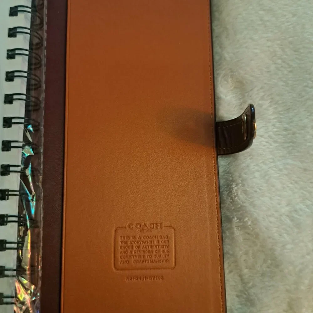 Rare Coach x Peanuts (Coach Outlet exclusive) notebook set (A5 size) - Picture 3 of 4